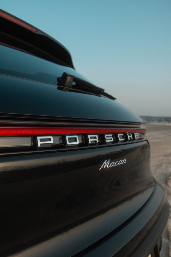 Noir Porsche Macan 2023