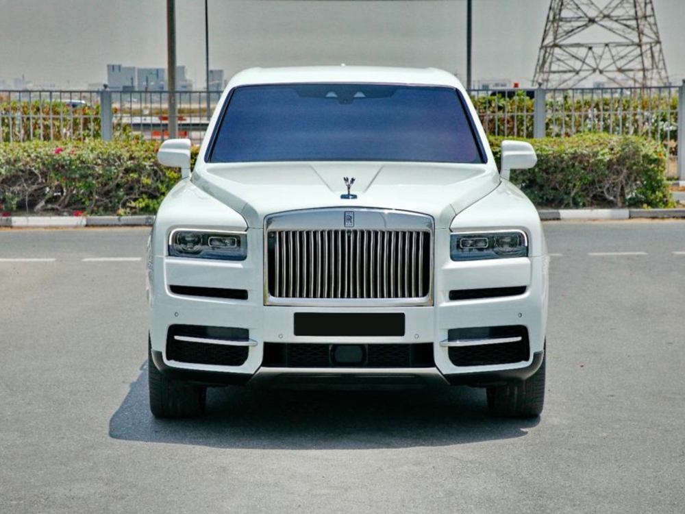 White Rolls Royce Cullinan 2020