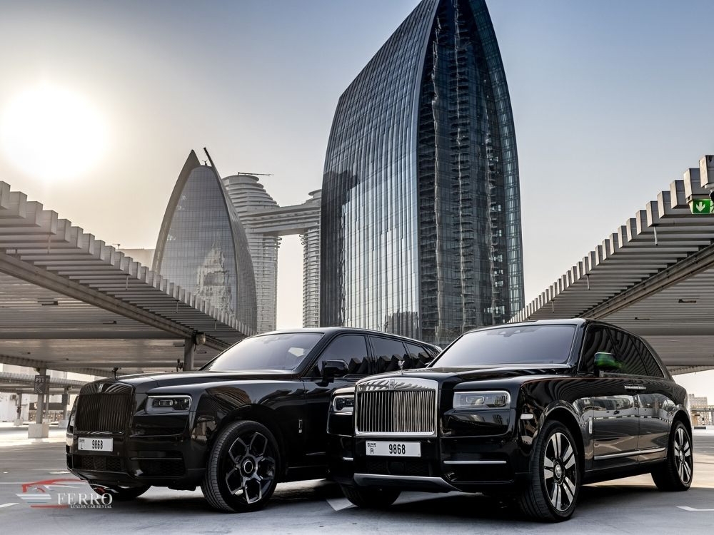 zwart Rolls Royce Cullinan 2021