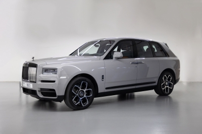 Rent Rolls Royce Cullinan 2023