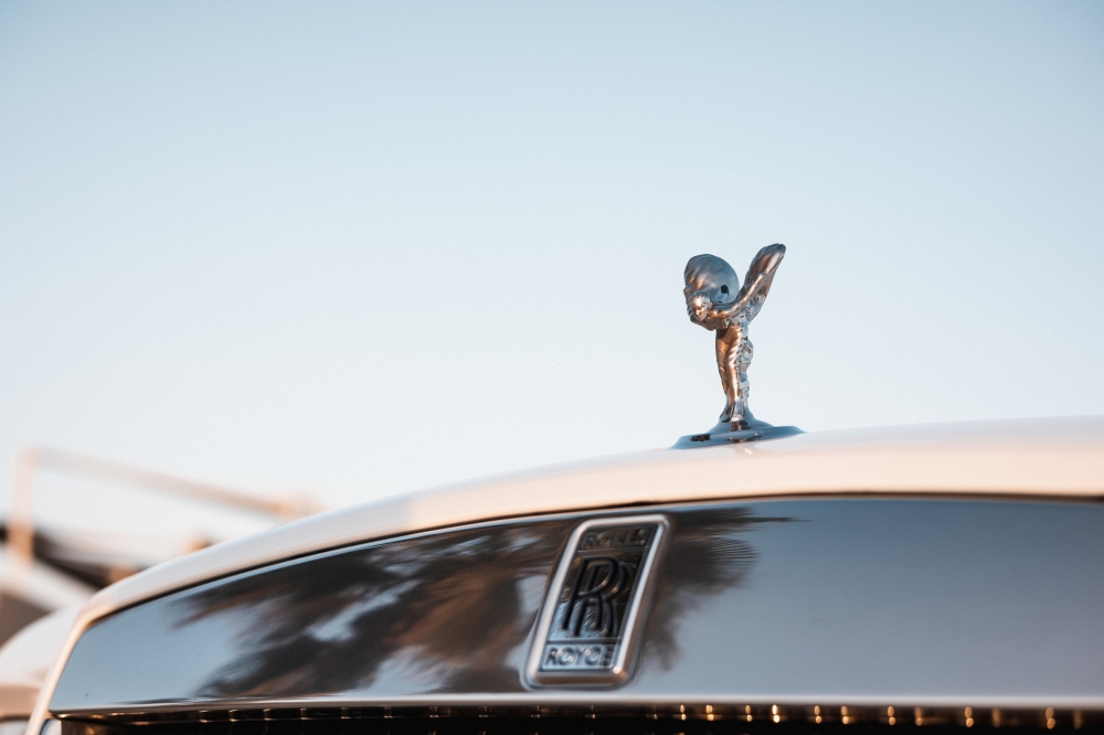 White Rolls Royce Dawn 2018