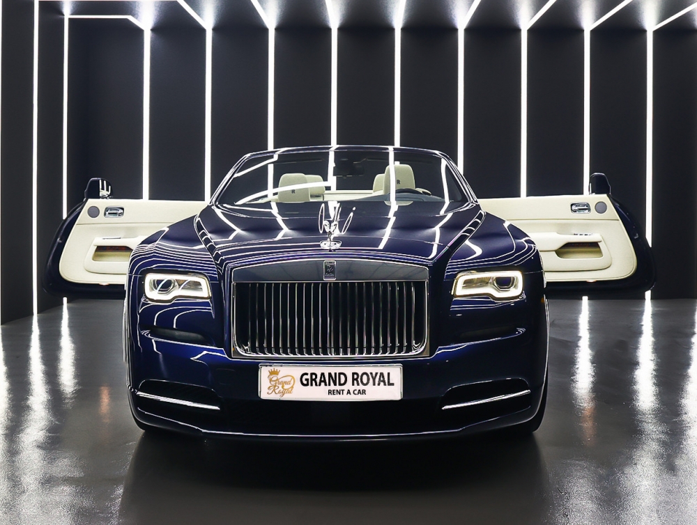 Blau Rolls Royce Dämmerung 2020