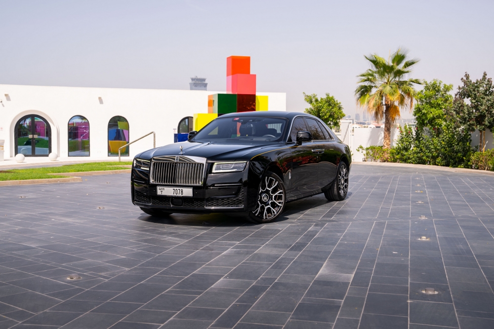 Siyah Rolls Royce Hayalet Siyah Rozeti 2022