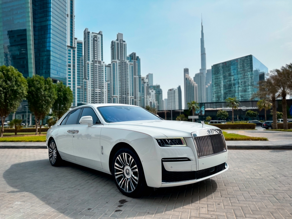 blanc Rolls Royce Ghost Series III 2021