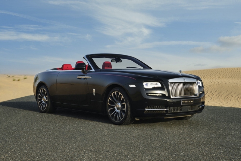 Black Rolls Royce Dawn 2020
