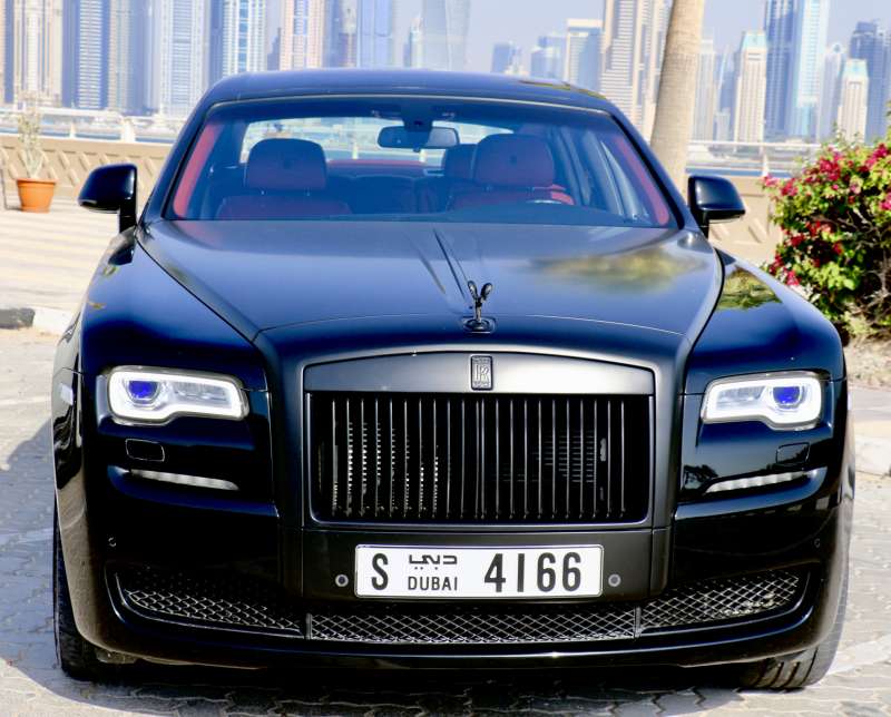 Grigio scuro Rolls Royce Fantasma serie II 2017