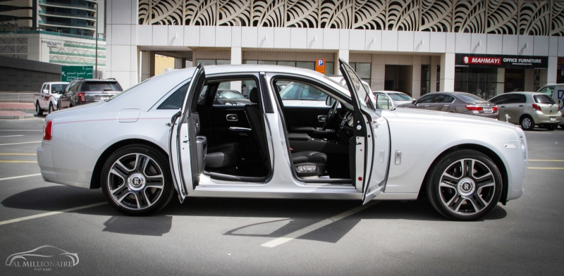 Silver Rolls Royce Ghost Series II 2016