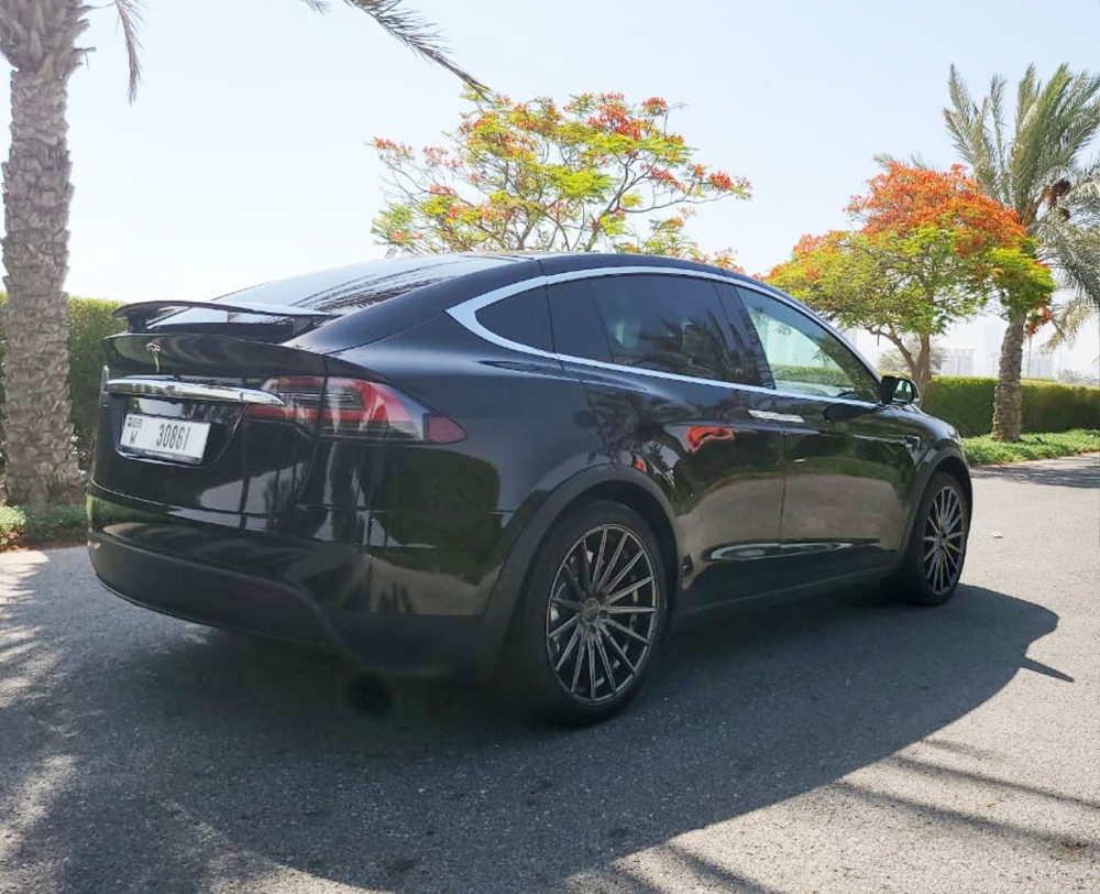 Noir Tesla Modèle X 2020
