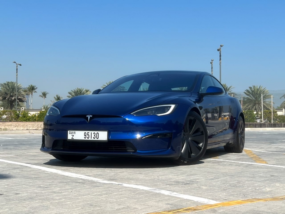 Location Tesla Carreaux Modèle S 2023 dans Dubai