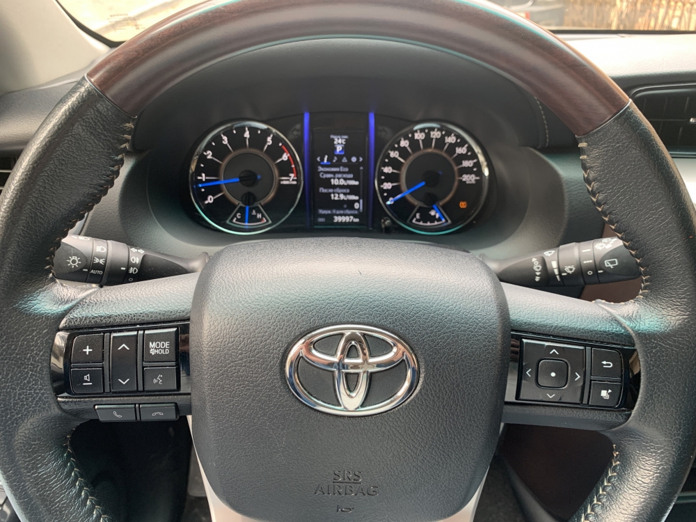Metallic Grey Toyota Fortuner 2019