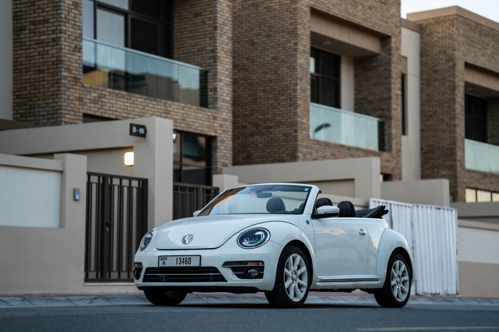 blanc Volkswagen Beetle Turbo Convertible 2019