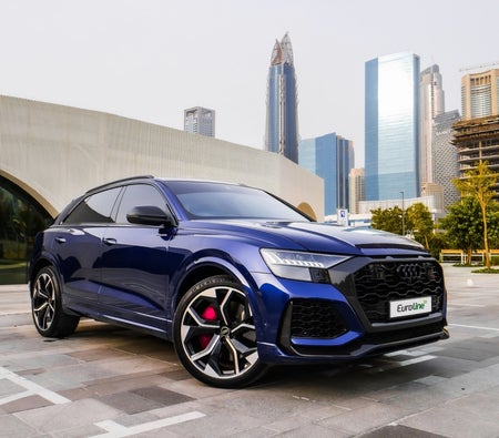 Location Audi RS Q8 2022 dans Abu Dhabi