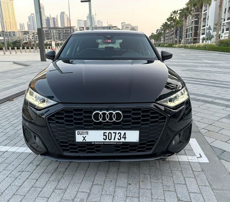 Location Audi A3 2023 dans Dubai