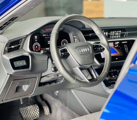 Alquilar Audi A6 2022 en Dubai