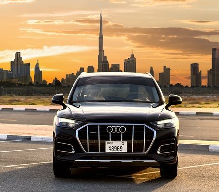 Miete Audi Q5 2021 in Dubai