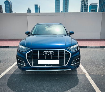 Location Audi Q5 2024 dans Dubai