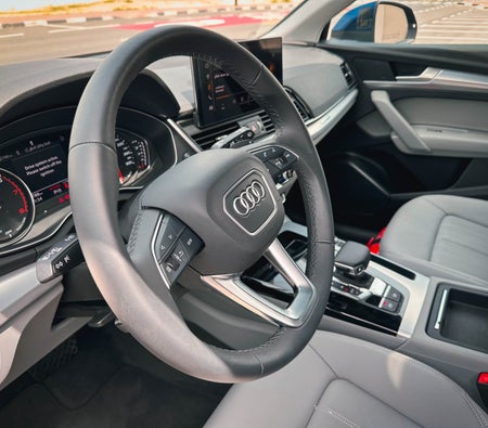 Location Audi Q5 2024 dans Dubai