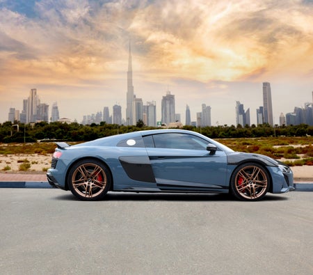 Rent Audi R8 Performance 2022 in Dubai