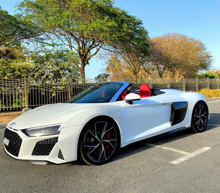 Location Audi R8 Spyder 2021 dans Dubai