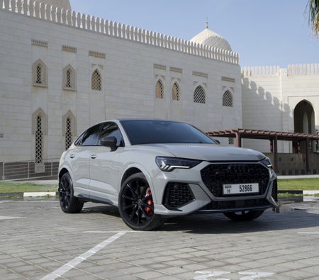 Kira Audi RS Q3 2023 içinde Dubai