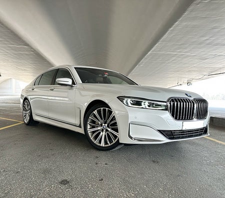 Kira BMW 730Li 2022 içinde Fujairah