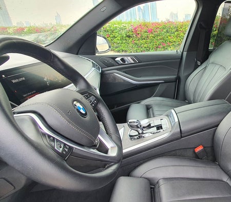 Аренда BMW Х5 2022 в Дубай