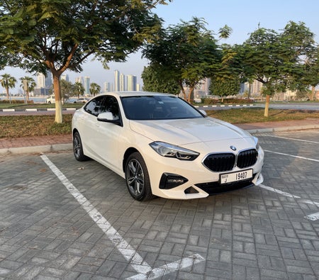 Location BMW 218i 2024 dans Dubai