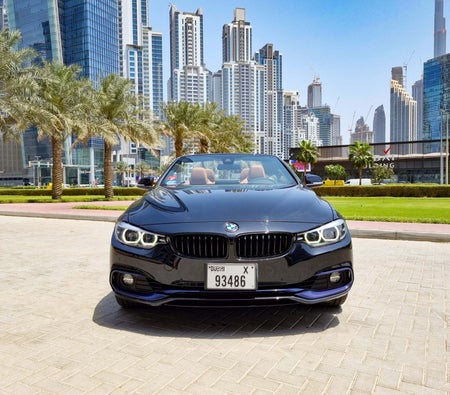 Location BMW 430i Cabriolet 2020 dans Dubai