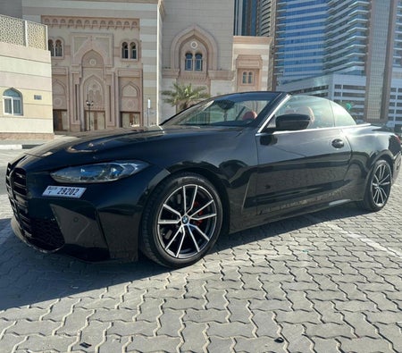 Location BMW 430i Cabriolet 2022 dans Dubai