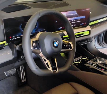 Kira BMW 520i 2024 içinde Dubai