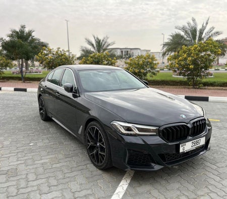 Аренда BMW 520i 2023 в Дубай