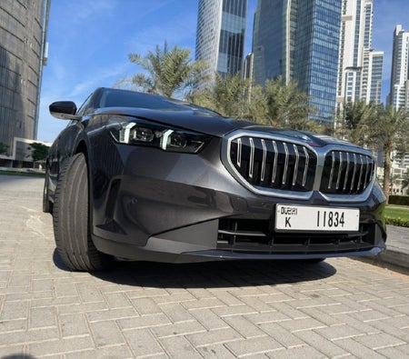 Affitto BMW 520i 2024 in Dubai