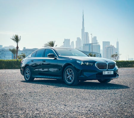 Аренда BMW 520i 2024 в Дубай