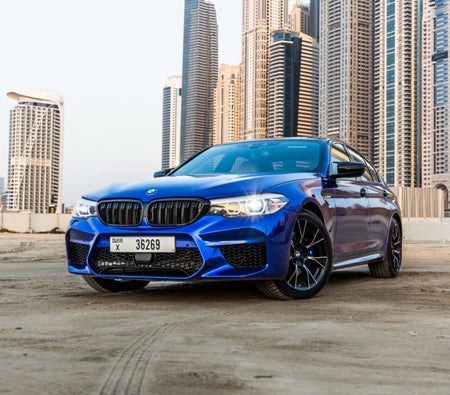 Huur BMW 530i 2019 in Dubai