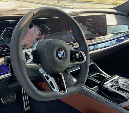 BMW 735i 2023