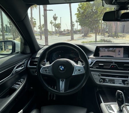 Аренда BMW 740Li M Комплект 2021 в Дубай