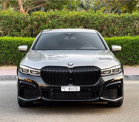 Affitto BMW 740Li 2021 in Dubai