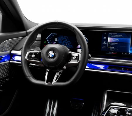 Affitto BMW 740Li 2023 in Dubai