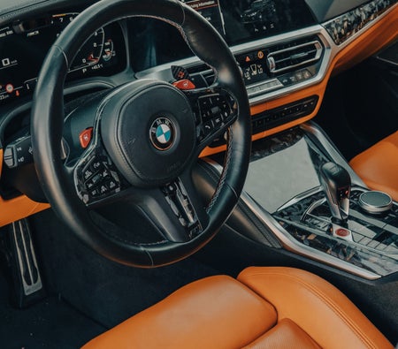 Alquilar BMW Competición M3 2022 en Dubai