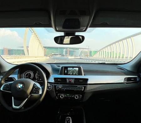 Location BMW x2 2023 dans Dubai