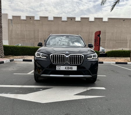 Location BMW X3 2022 dans Dubai