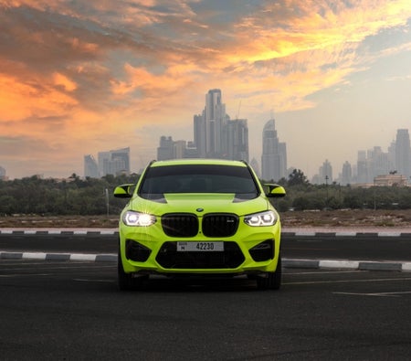 Location BMW Compétition X4M 2020 dans Abu Dhabi