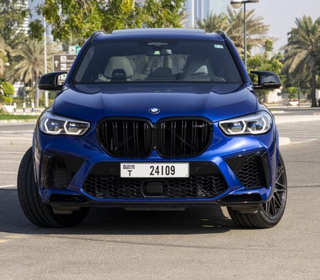Location BMW Compétition X5M 2020 dans Dubai