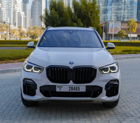 Location BMW Puissance X5 M 2021 dans Dubai