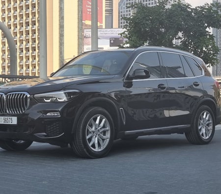 Miete BMW X5 2020 in Dubai