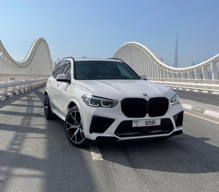 Alquilar BMW X5 2020 en Dubai