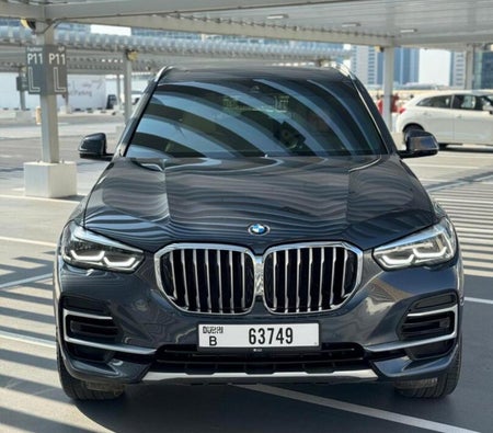 Location BMW X5 2022 dans Dubai