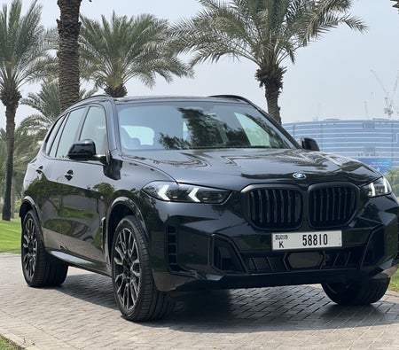 Location BMW X5 2024 dans Dubai
