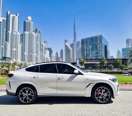 Location BMW X6 xDrive40i 2022 dans Dubai