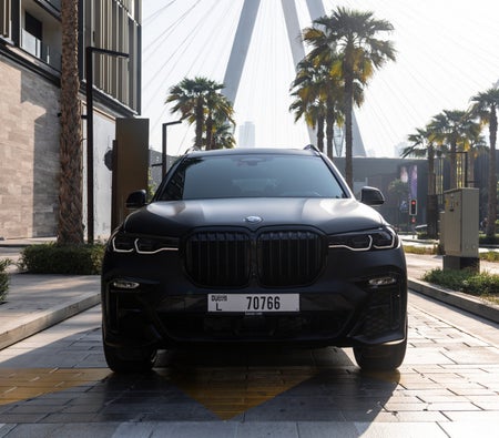 Location BMW X7 40I 2020 dans Dubai